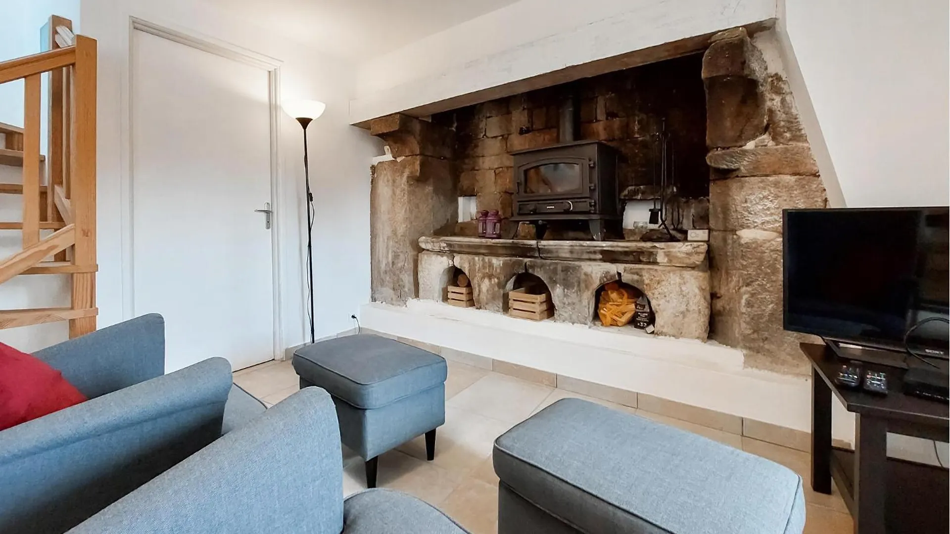 Beautiful Home In Melrand With Kitchen Casa vacanze